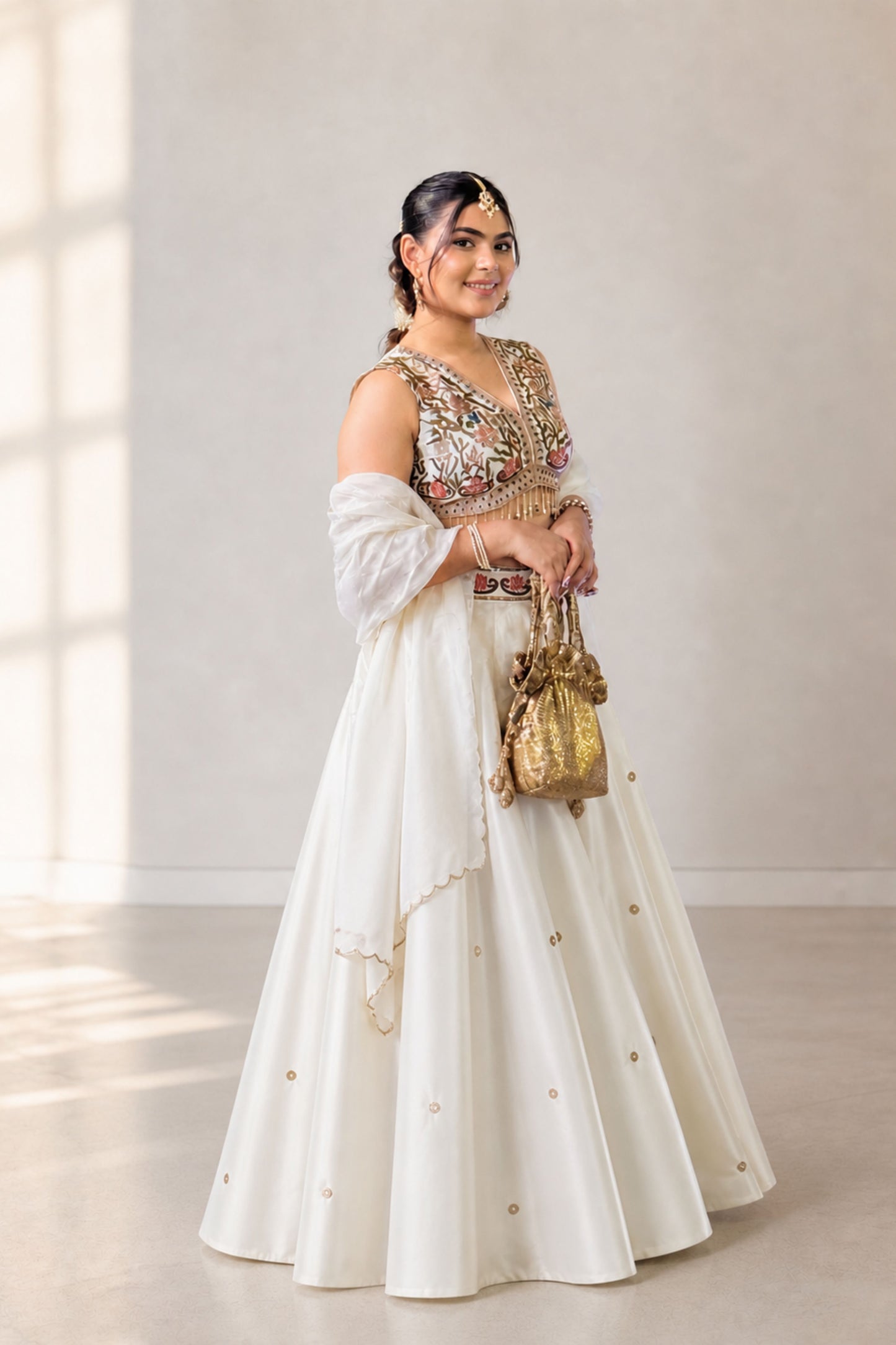 Aafreen Lehenga – Floral Embroidered Blouse & Lehenga Set